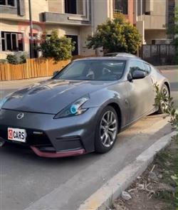 نيسان 370Z